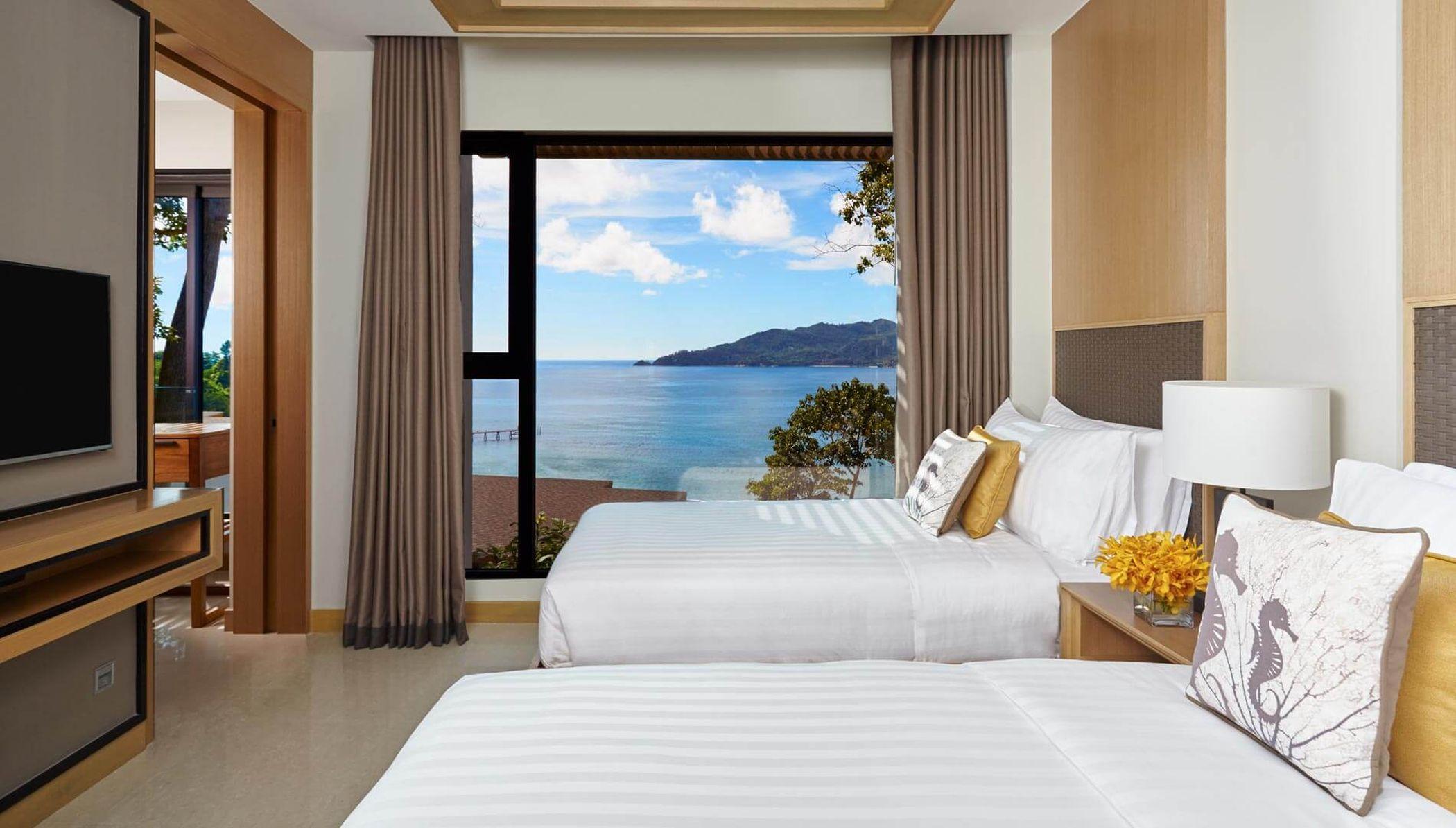 Hotel Amari Phuket Patong Esterno foto Deluxe Ocean View Room