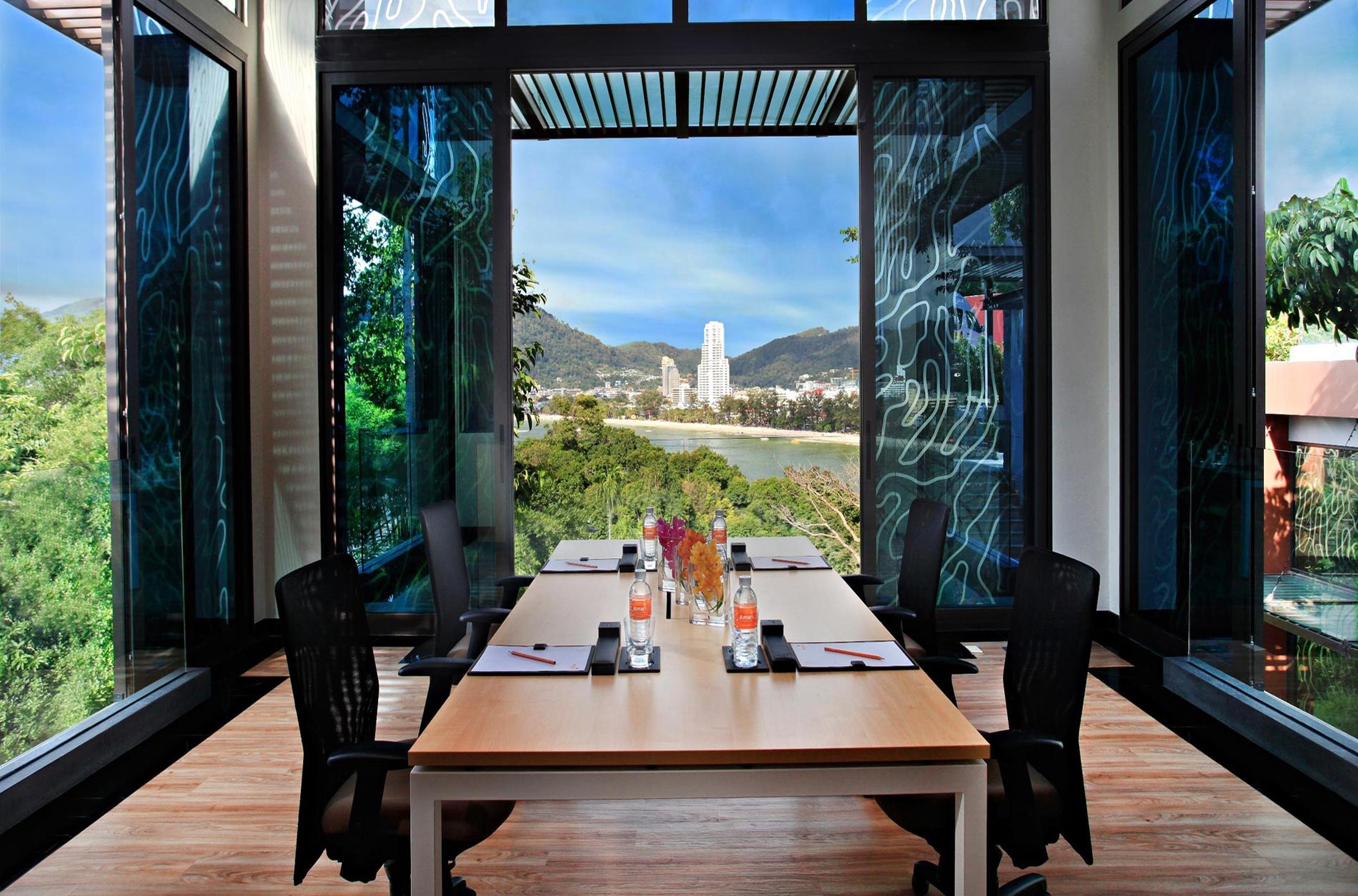Hotel Amari Phuket Patong Esterno foto Meeting room at the hotel