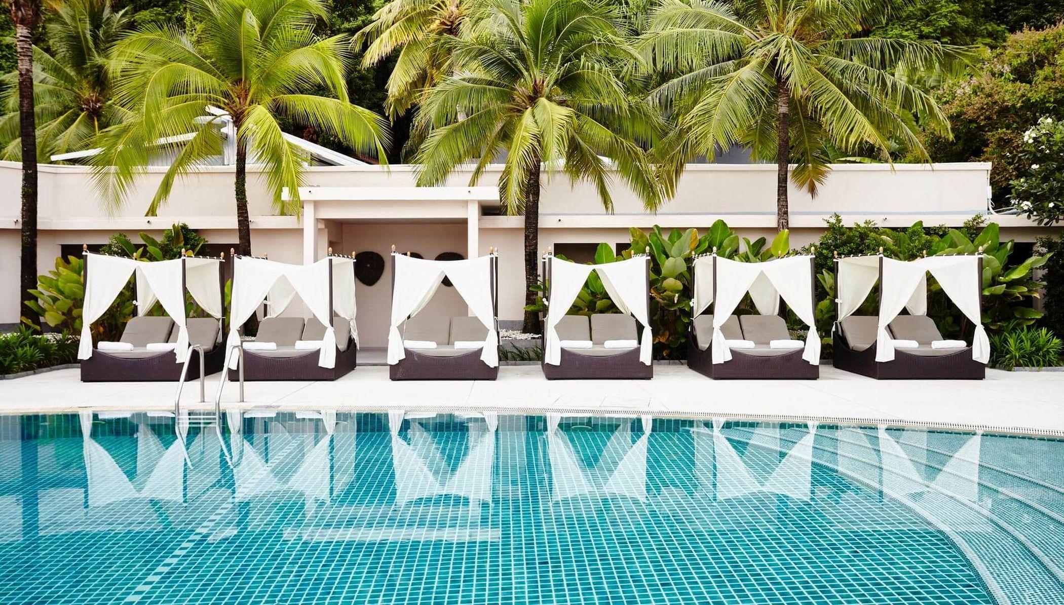 Hotel Amari Phuket Patong Esterno foto The swimming pool at The Standard, Bangkok Sukhumvit