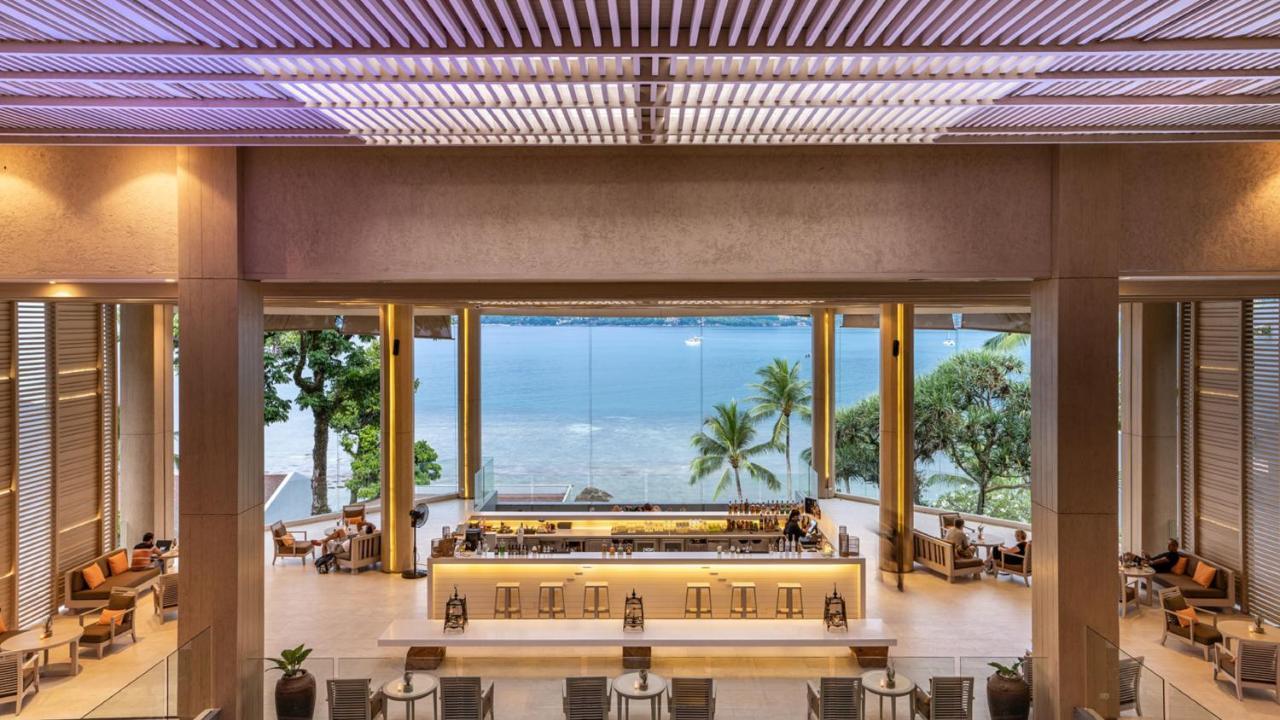 Hotel Amari Phuket Patong Esterno foto The Beach Bar