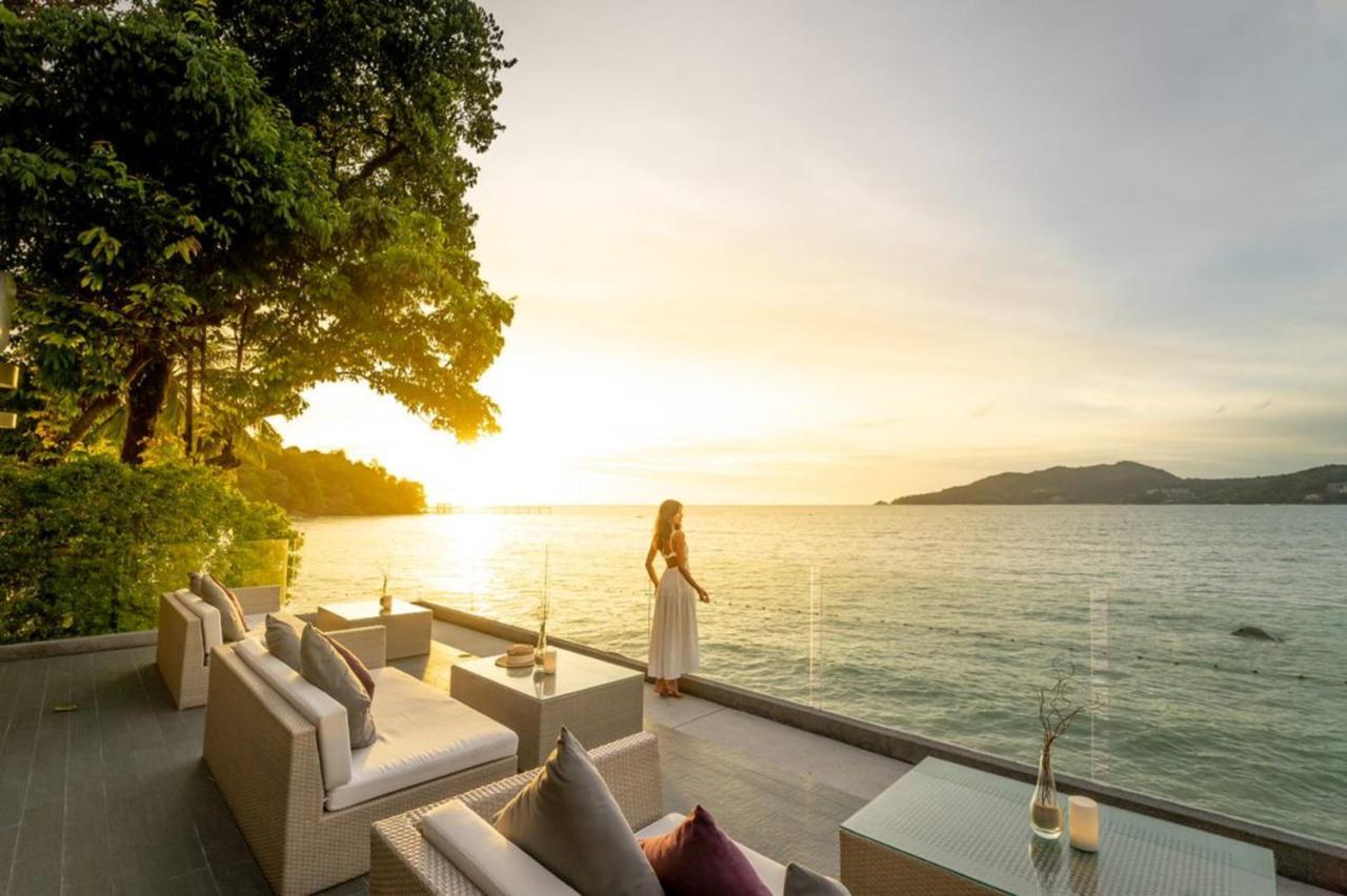Hotel Amari Phuket Patong Esterno foto Sunset at the beach