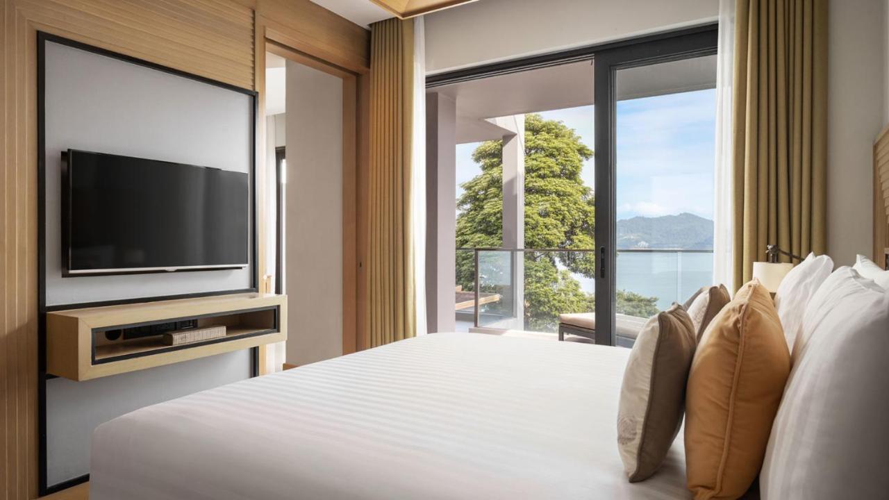 Hotel Amari Phuket Patong Esterno foto The bedroom of a 3-bedroom unit