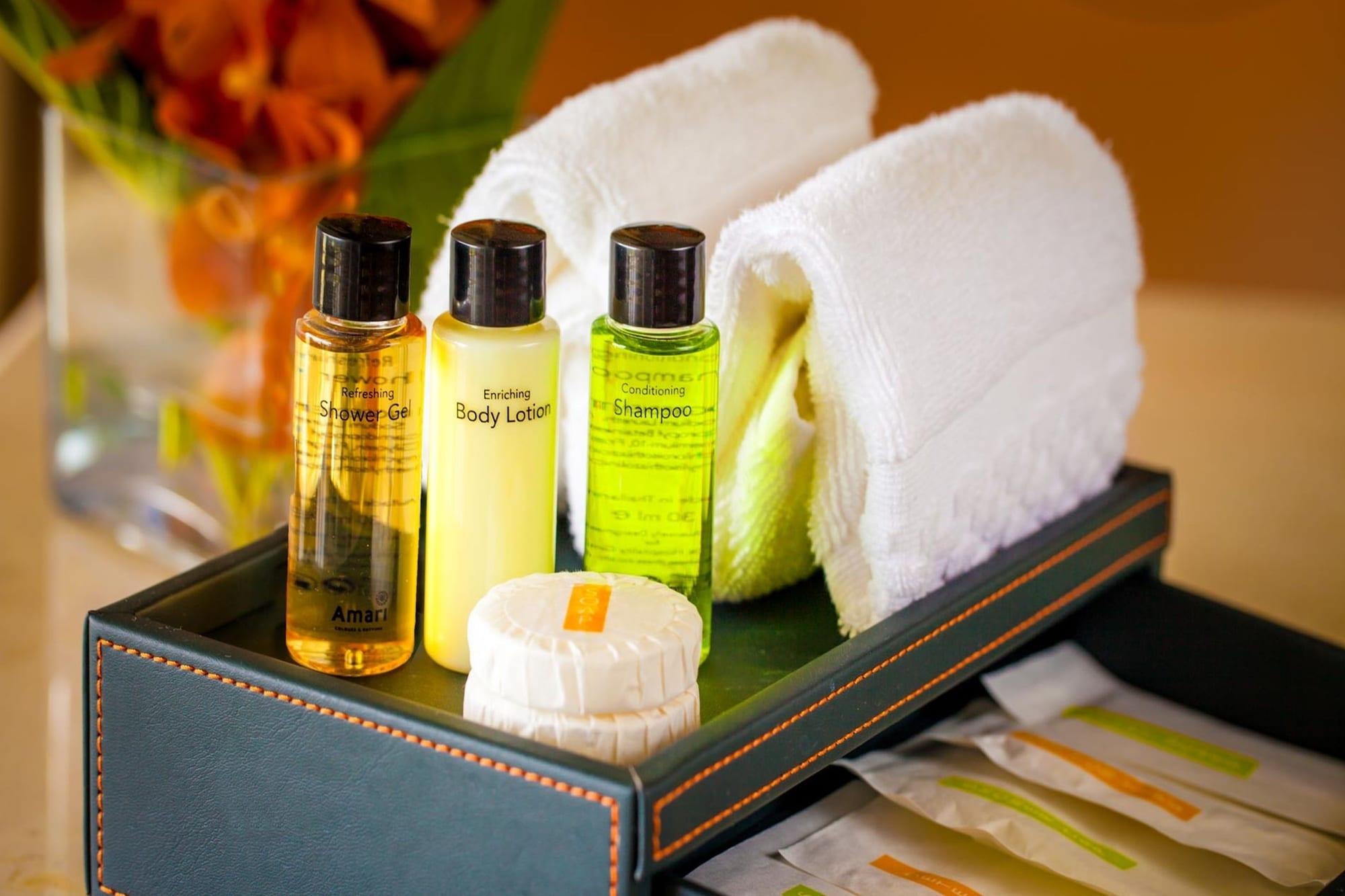 Hotel Amari Phuket Patong Esterno foto A selection of toiletries
