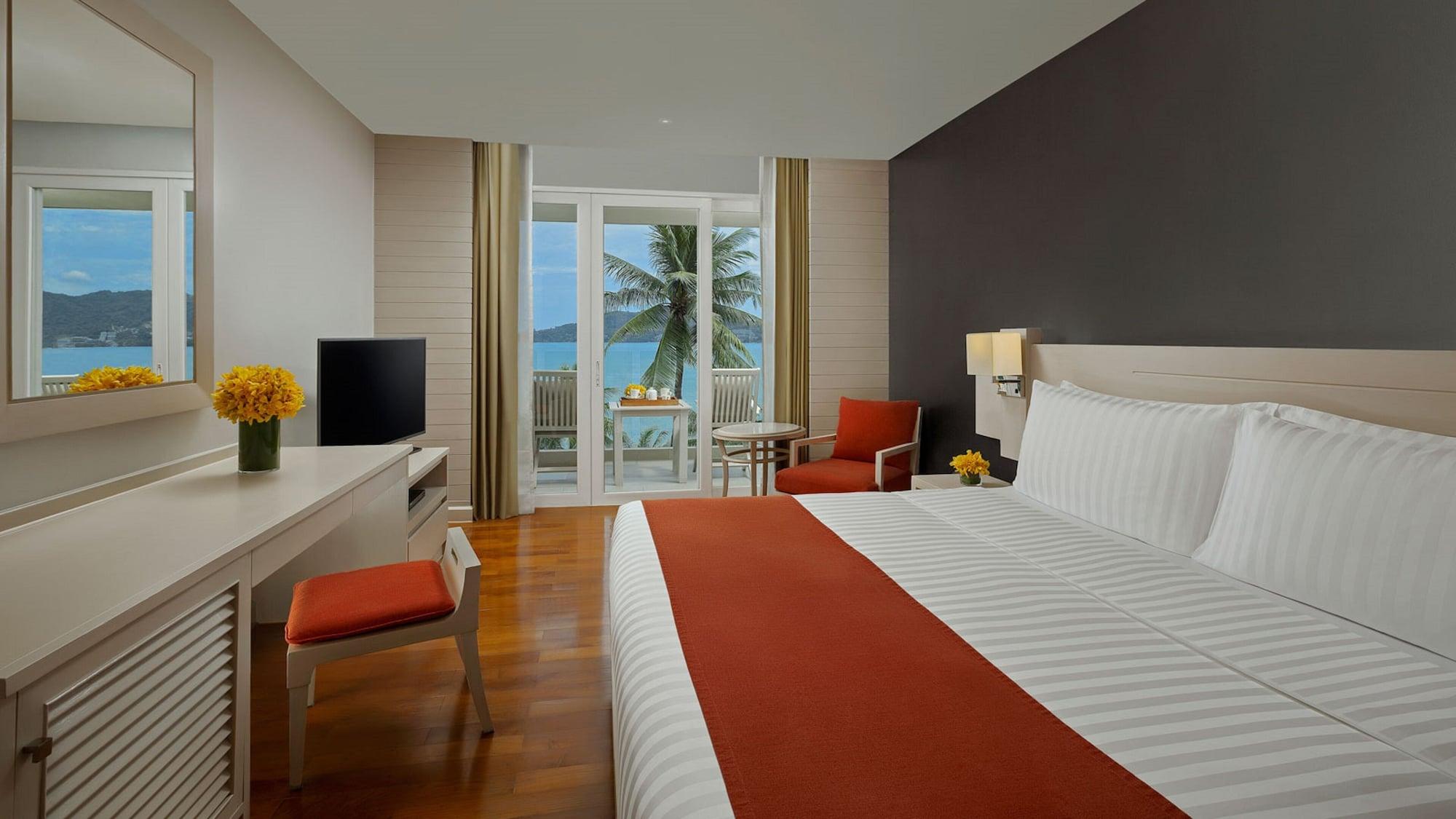 Hotel Amari Phuket Patong Esterno foto