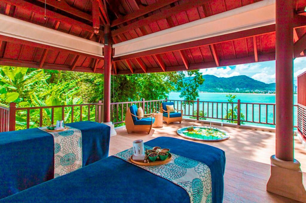 Hotel Amari Phuket Patong Esterno foto Spa at The Royal Paradise Hotel & Spa